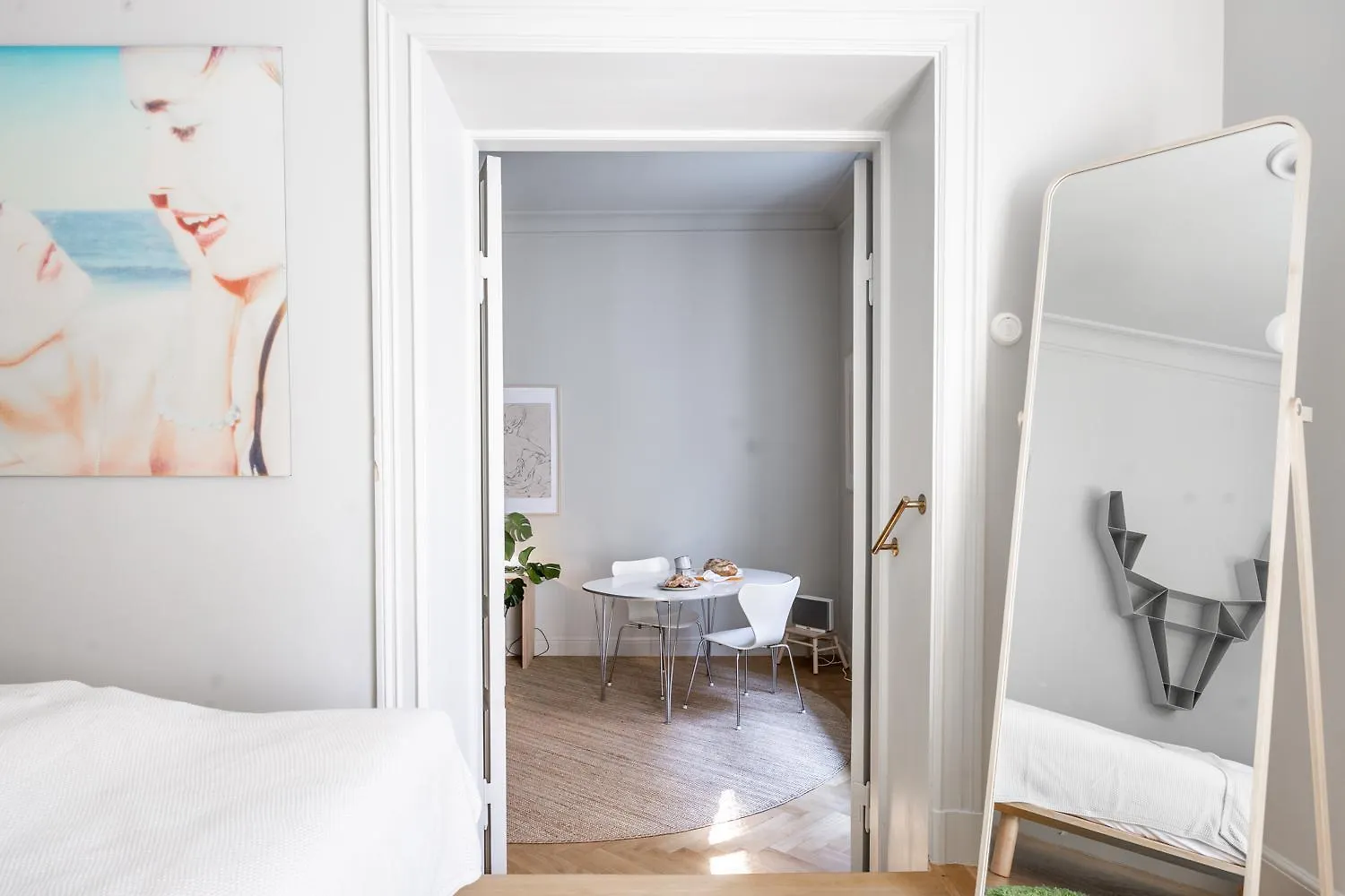 Stylish and Central Stockholm Östermalm Apartment