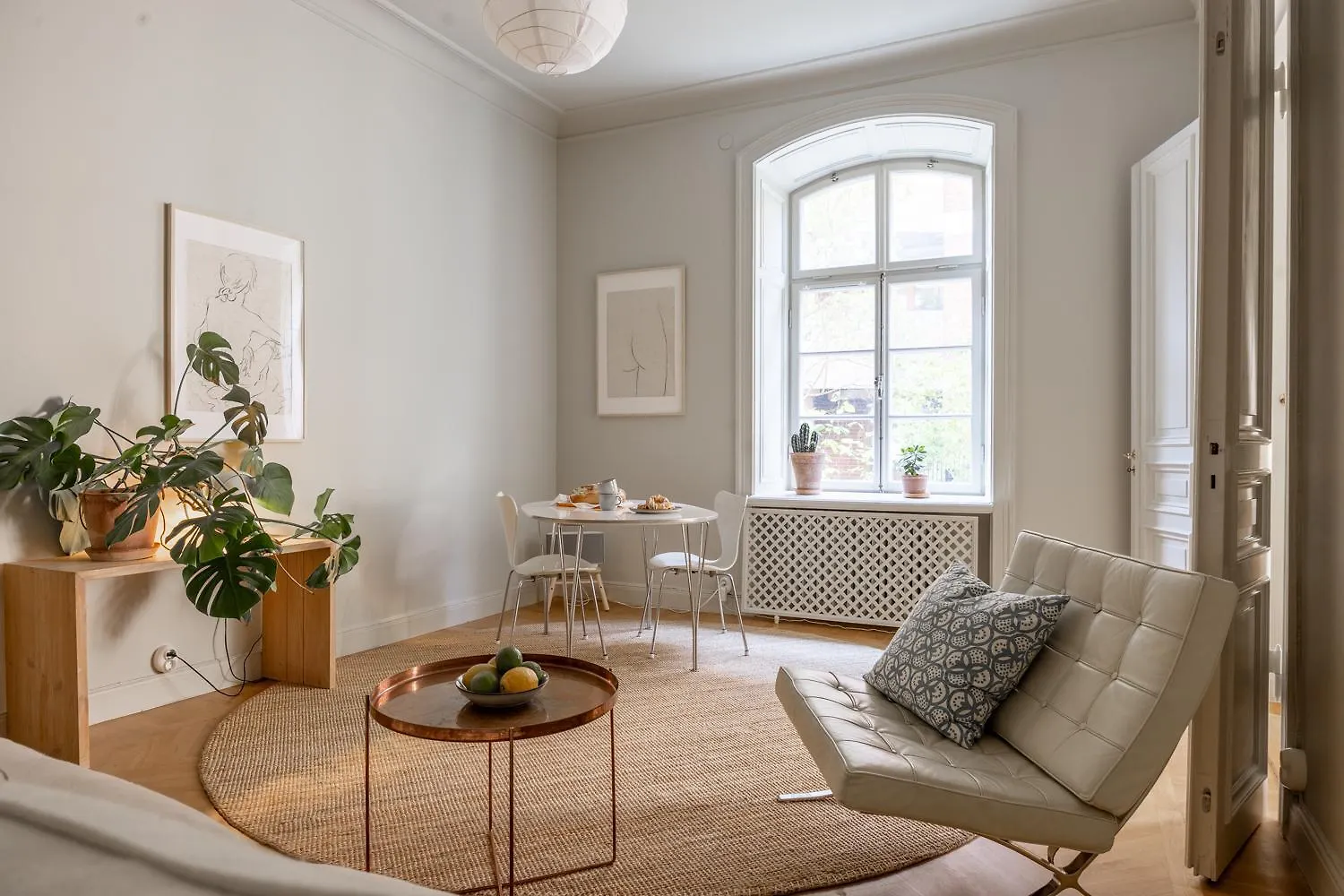 Stylish and Central Stockholm Östermalm Apartment